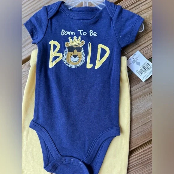 Name your price 🤍 Infant 3-6M onesie/pants set - Picture 3 of 4